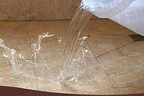 中原漏水维修 免砸砖防水材料该如何施工